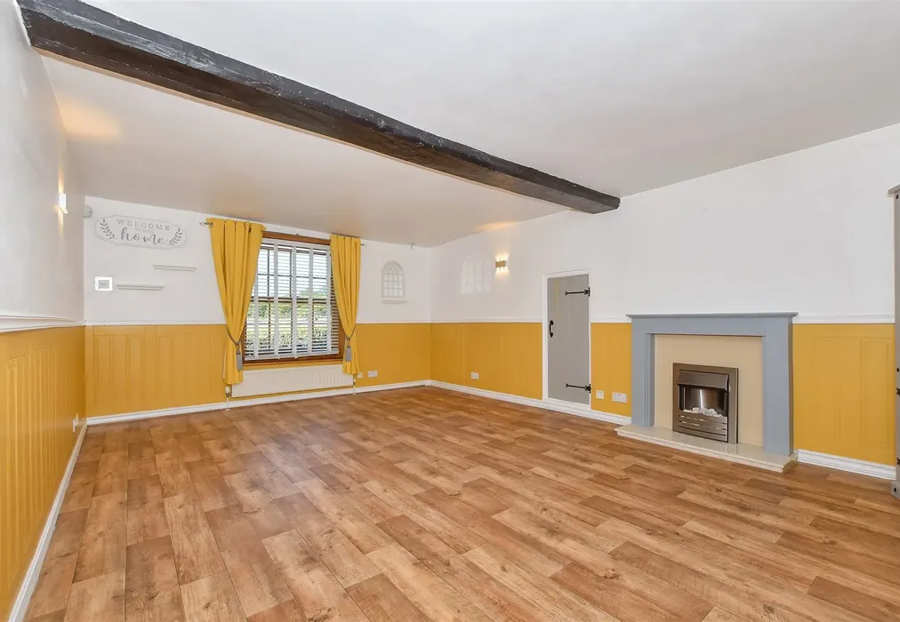 Lounge - Plough Road, Eastchurch, Sheerness, Kent - Wards of Kent