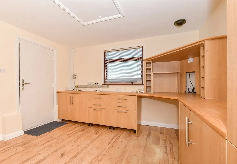 Outbuilding/Office - Plough Road, Eastchurch, Sheerness, Kent - Wards of Kent