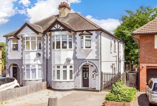 Compton Avenue, Gidea Park, Essex - Wards of Kent
