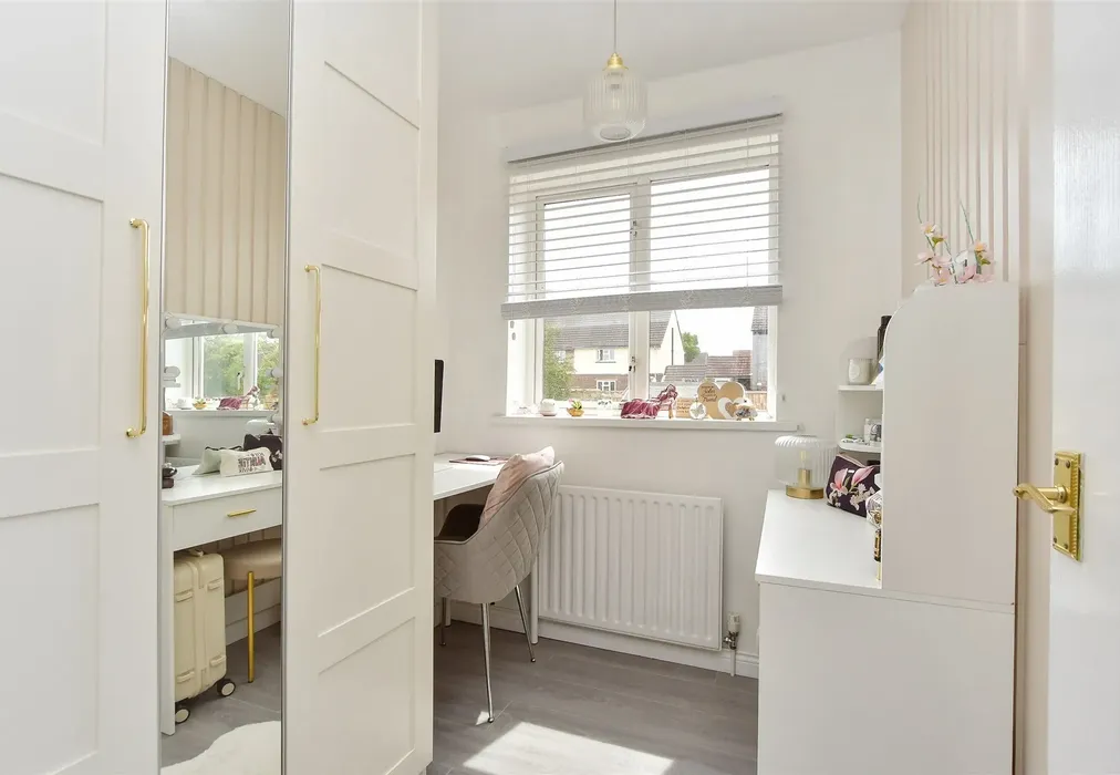 Bedroom 3 - Woolwich Close, Chatham, Kent - Wards of Kent