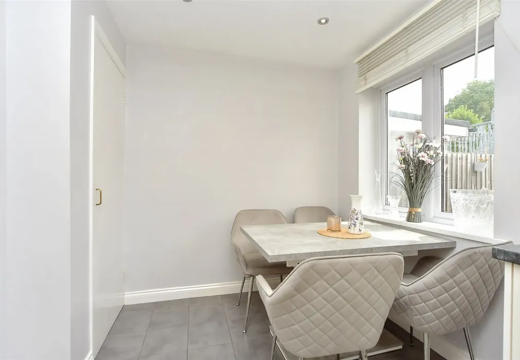 Kitchen/Diner - Woolwich Close, Chatham, Kent - Wards of Kent