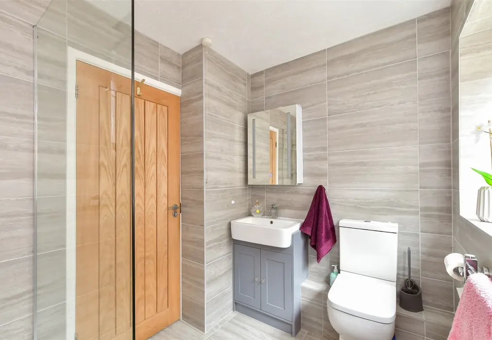 Shower Room - Balsdean Road, Woodingdean, Brighton, East Sussex - Wards of Kent