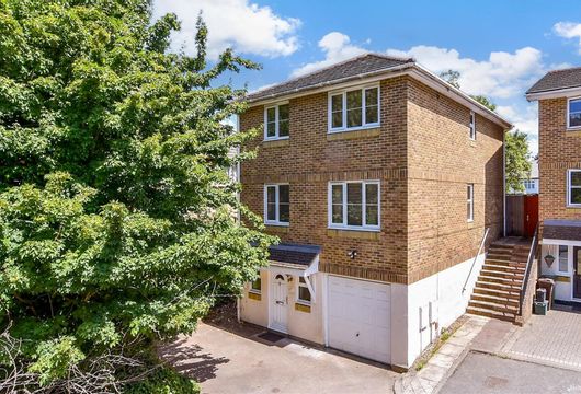 Hilliers Lane, Croydon, Surrey - Wards of Kent