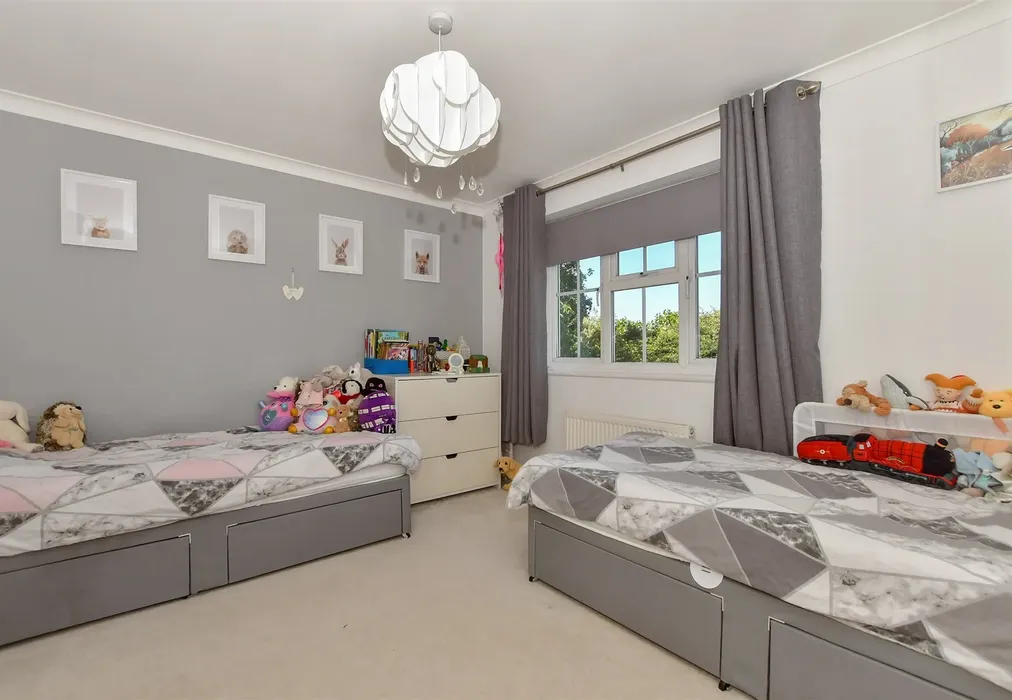 Bedroom 2 - Harling Close, Boughton Monchelsea, Maidstone, Kent - Wards of Kent