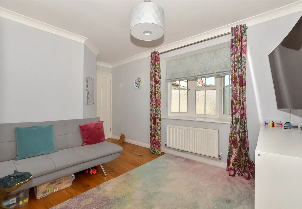 Family Room - Harling Close, Boughton Monchelsea, Maidstone, Kent - Wards of Kent