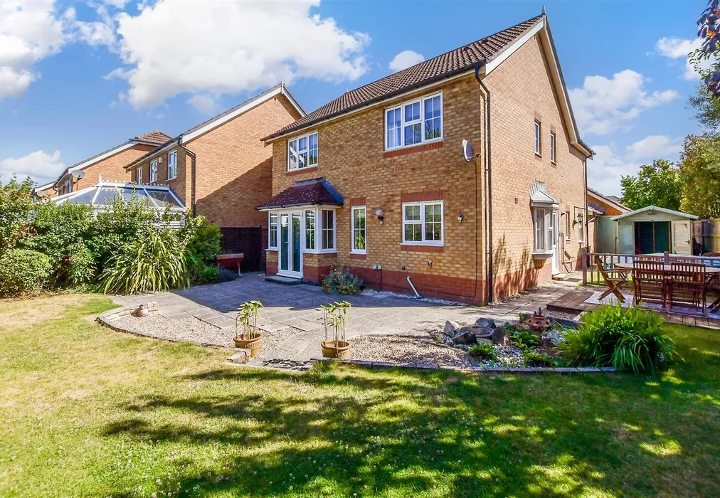 Rear Elevation - Harling Close, Boughton Monchelsea, Maidstone, Kent - Wards of Kent
