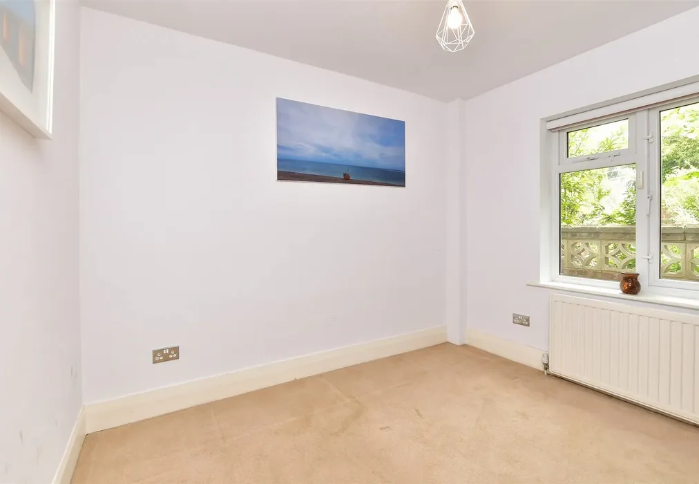 Bedroom 2 - Crescent Drive South, Woodingdean, Brighton, East Sussex - Wards of Kent
