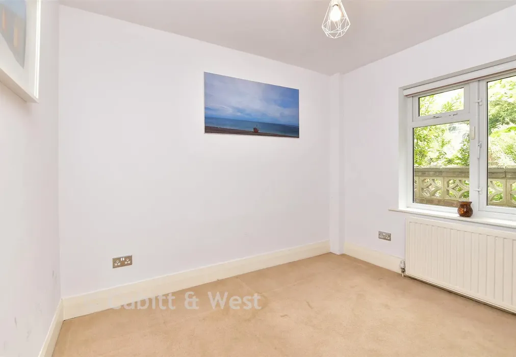 Bedroom 2 - Crescent Drive South, Woodingdean, Brighton, East Sussex - Wards of Kent
