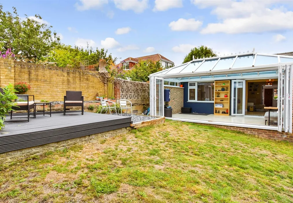 Rear Garden - Crescent Drive South, Woodingdean, Brighton, East Sussex - Wards of Kent