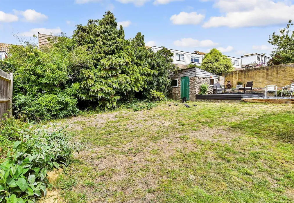 Rear Garden - Crescent Drive South, Woodingdean, Brighton, East Sussex - Wards of Kent