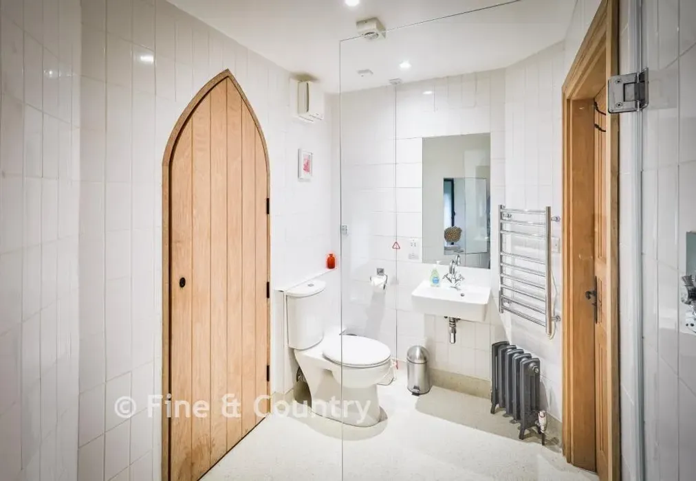 Shower Room - High Street, Hadlow, Tonbridge, Kent - Wards of Kent