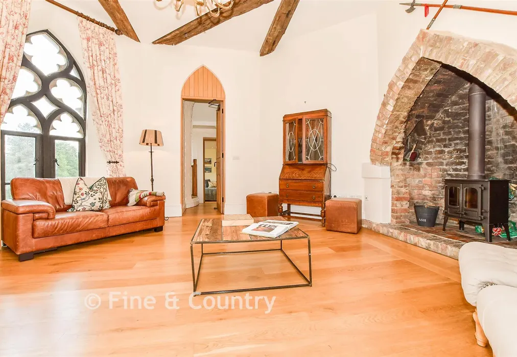 Drawing Room - High Street, Hadlow, Tonbridge, Kent - Wards of Kent