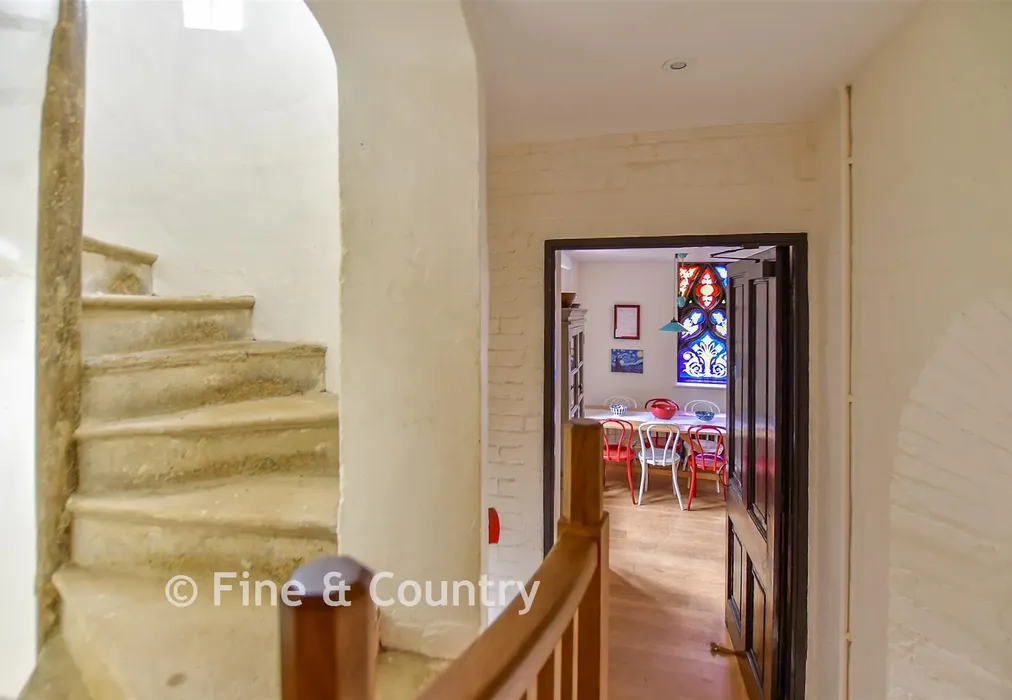 Internal Lifestyle Photograph - High Street, Hadlow, Tonbridge, Kent - Wards of Kent