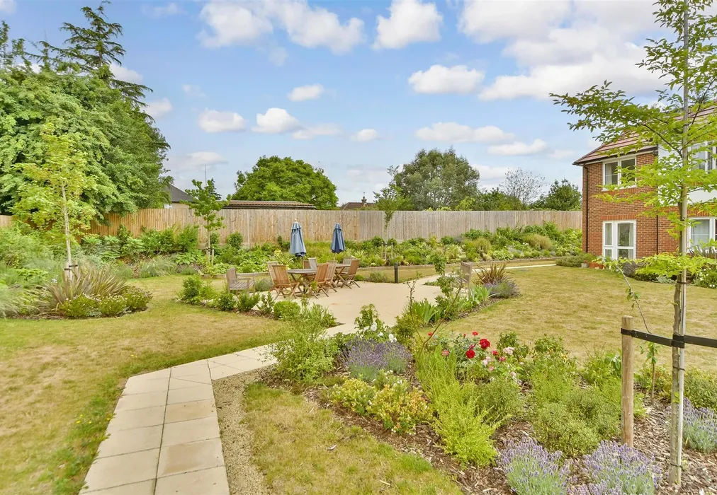 Communal Gardens - High Street, Rainham, Gillingham, Kent - Wards of Kent