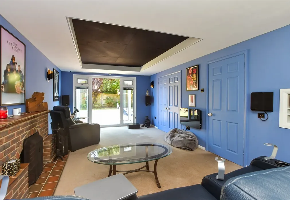 Living Room - Wilson Grove, Uckfield, East Sussex - Wards of Kent