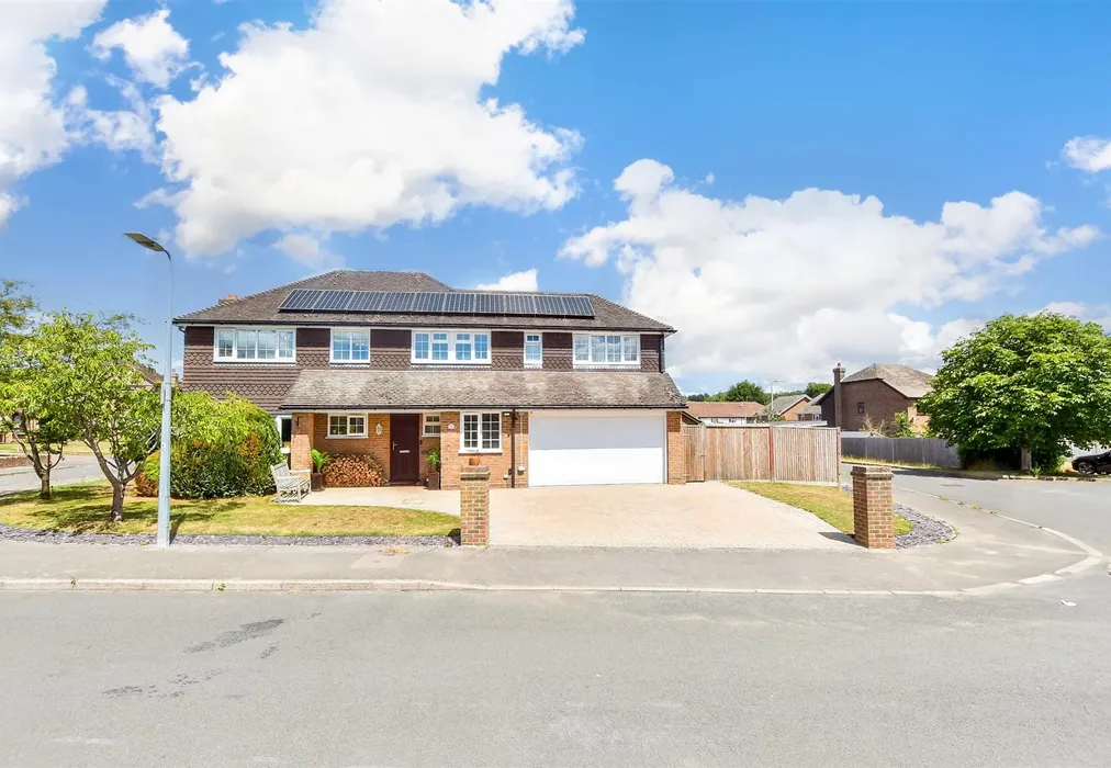 Front - Wilson Grove, Uckfield, East Sussex - Wards of Kent