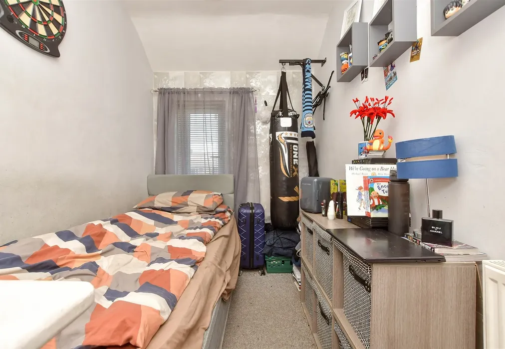 Bedroom 3 - Osborne Terrace, Margate, Kent - Wards of Kent