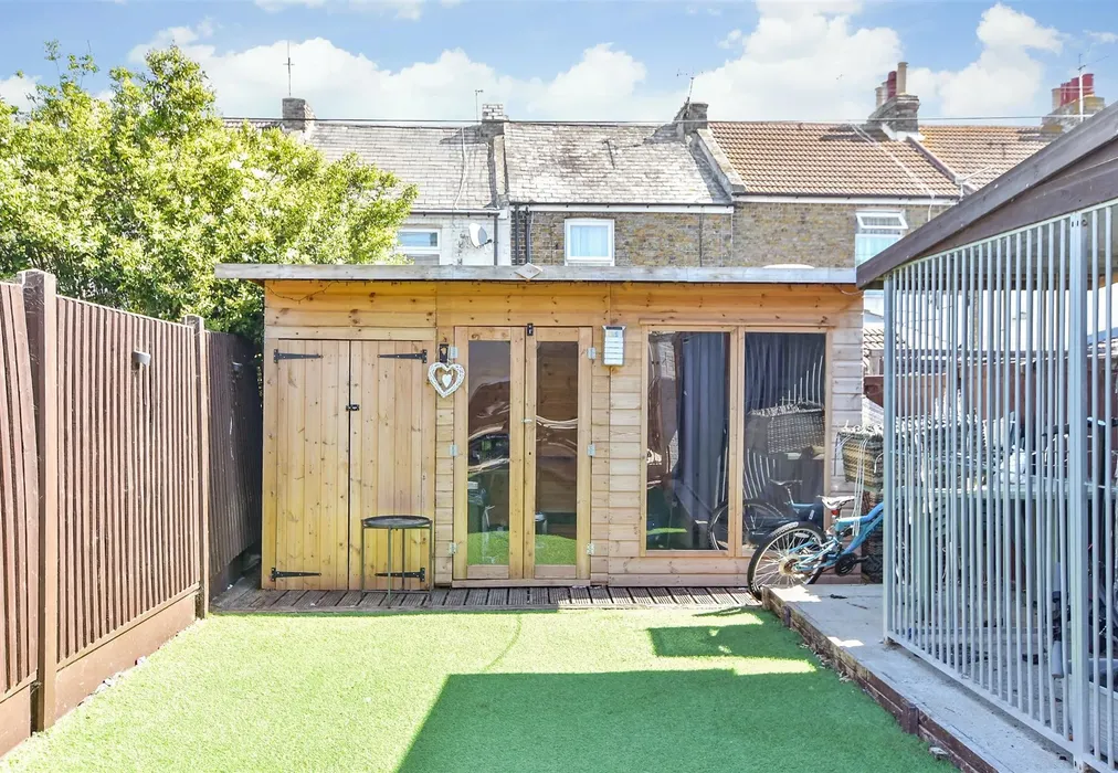 Workshop/Outbuildings - Osborne Terrace, Margate, Kent - Wards of Kent