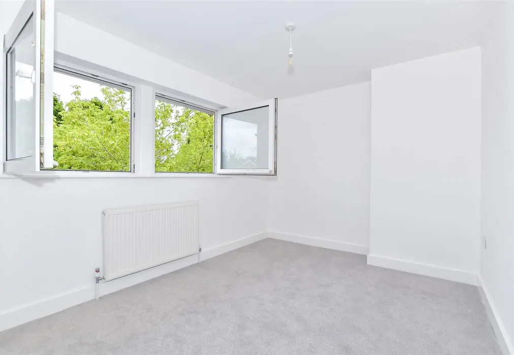 Bedroom 2 - Loose Road, Maidstone, Kent - Wards of Kent