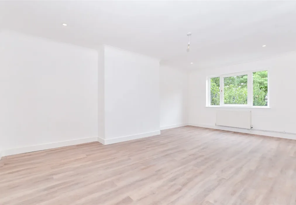 Lounge - Loose Road, Maidstone, Kent - Wards of Kent