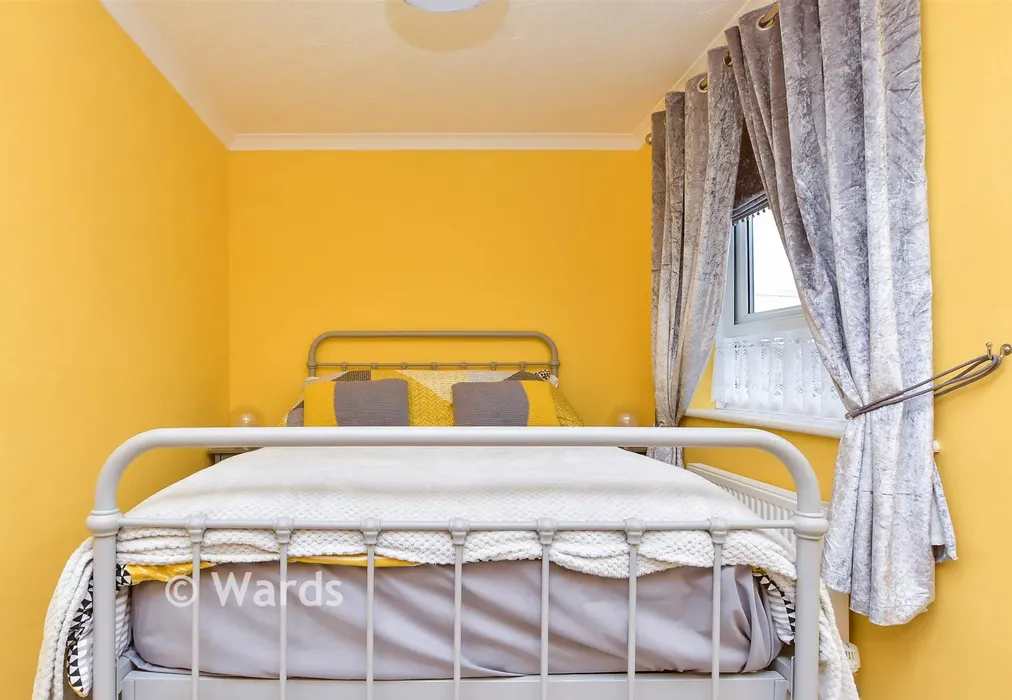 Bedroom 2 - Castle Road, Tankerton, Kent - Wards of Kent