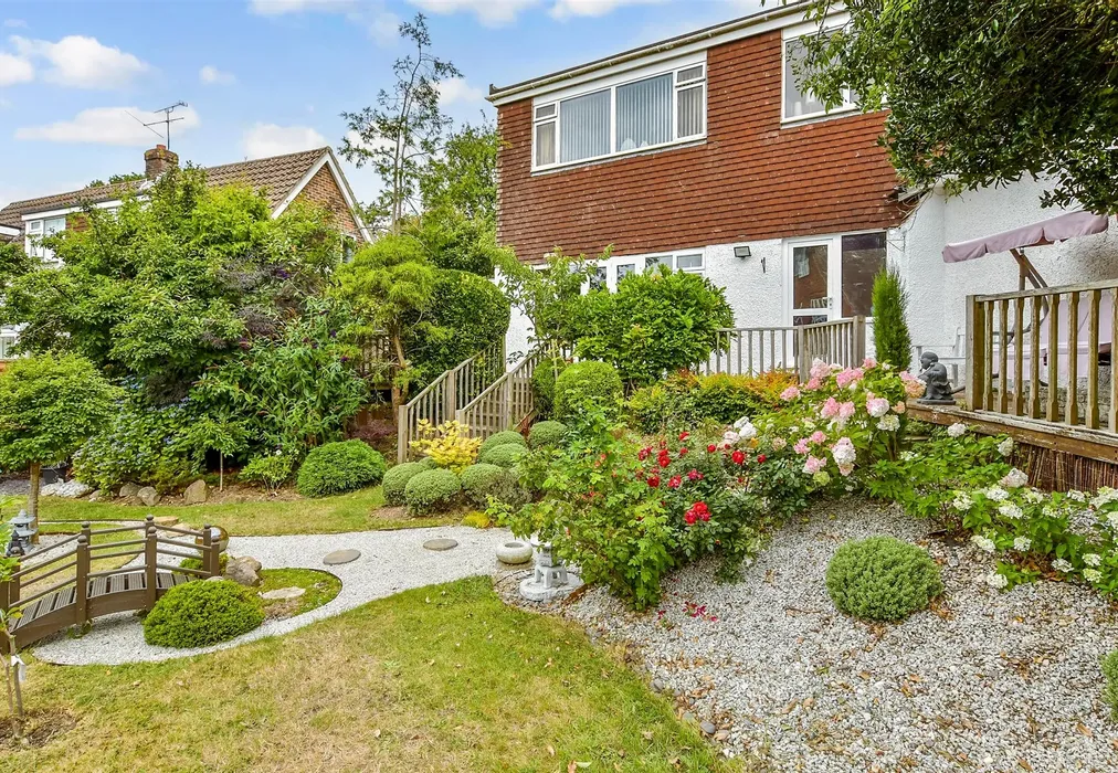 Rear Garden - Furze Road, Worthing, West Sussex - Wards of Kent