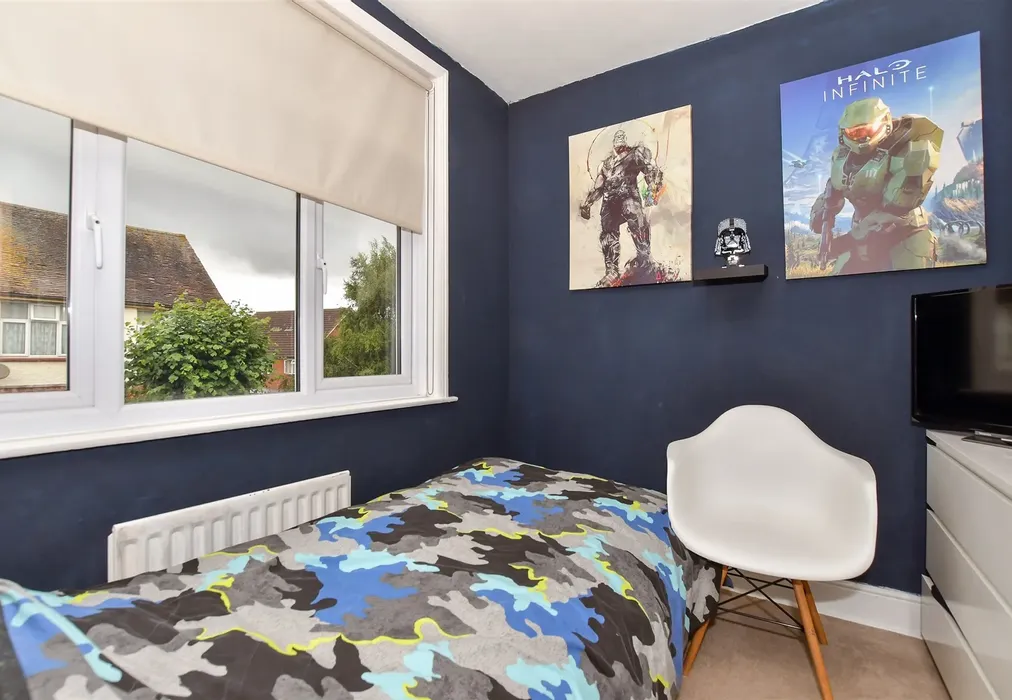 Bedroom 4 - Lawn Road, Tonbridge, Kent - Wards of Kent