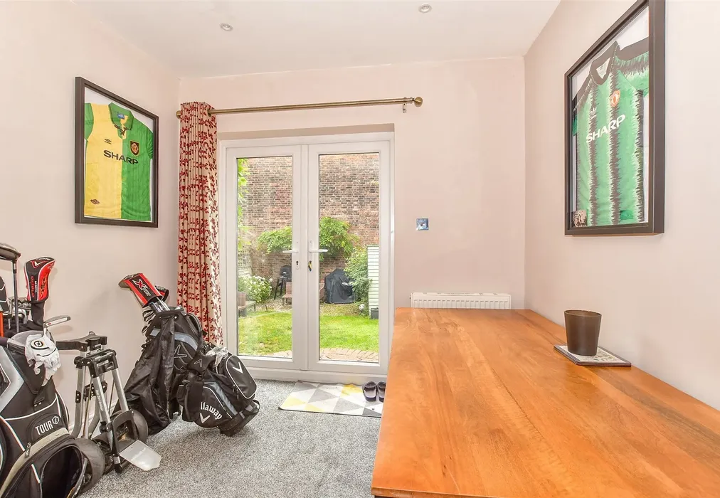 Dining Area - Lawn Road, Tonbridge, Kent - Wards of Kent