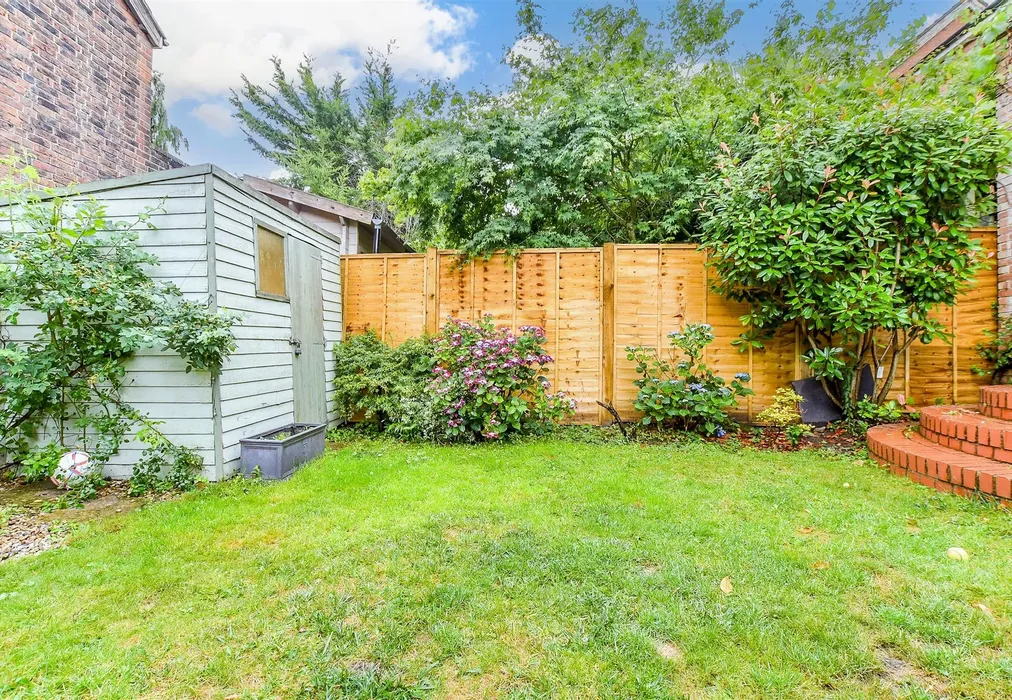 Rear Garden - Lawn Road, Tonbridge, Kent - Wards of Kent