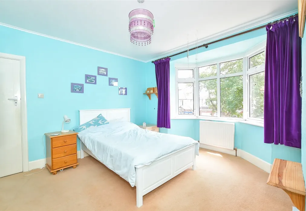 Bedroom 1 - Parkside Avenue, Littlehampton, West Sussex - Wards of Kent