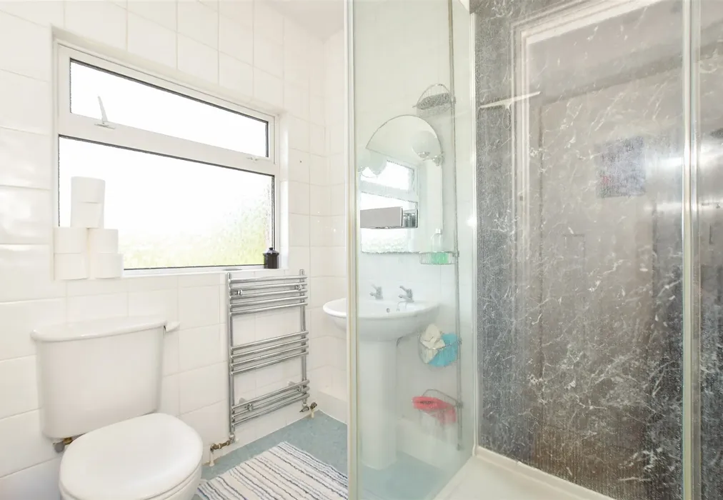 Shower Room - Parkside Avenue, Littlehampton, West Sussex - Wards of Kent