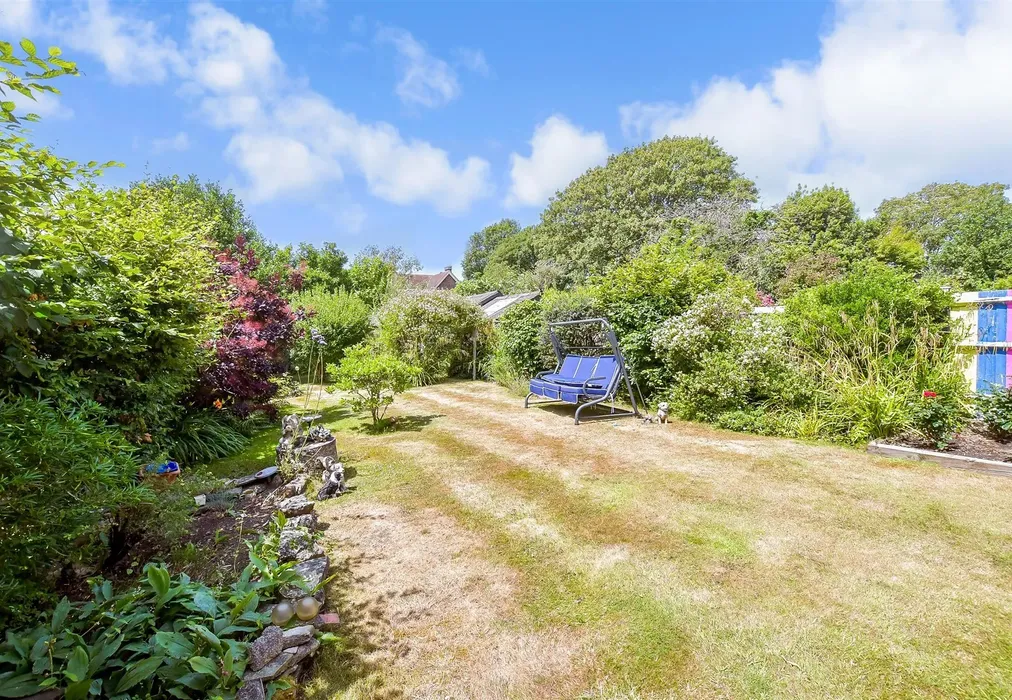 Rear Garden - Parkside Avenue, Littlehampton, West Sussex - Wards of Kent