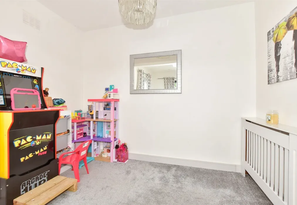 Lounge - Stanbury Crescent, Folkestone, Kent - Wards of Kent
