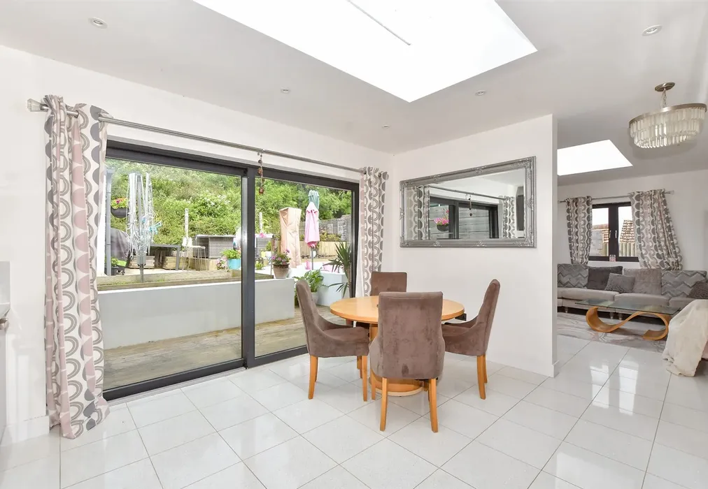 Kitchen/Diner - Stanbury Crescent, Folkestone, Kent - Wards of Kent