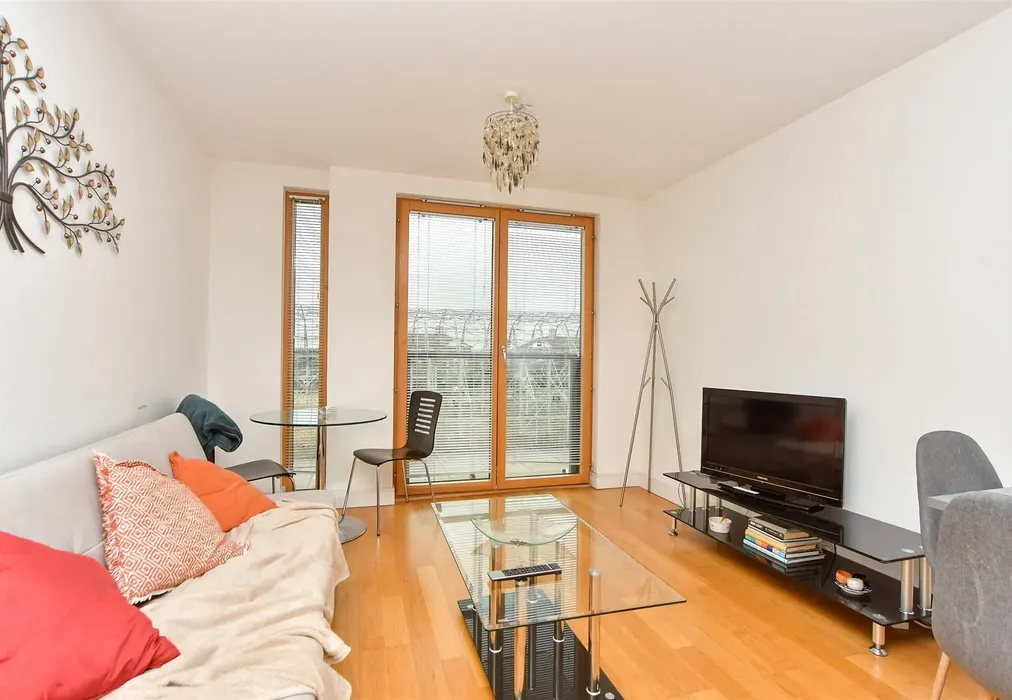 Kitchen/   Living Area - Dock Head Road, Chatham, Kent - Wards of Kent