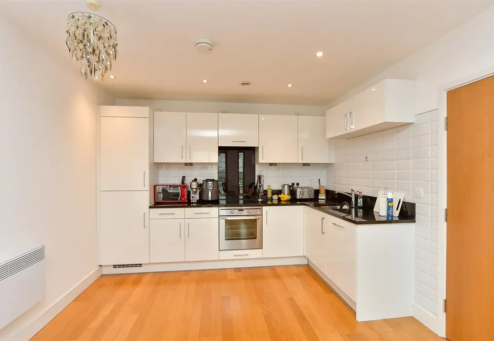 Kitchen/   Living Area - Dock Head Road, Chatham, Kent - Wards of Kent