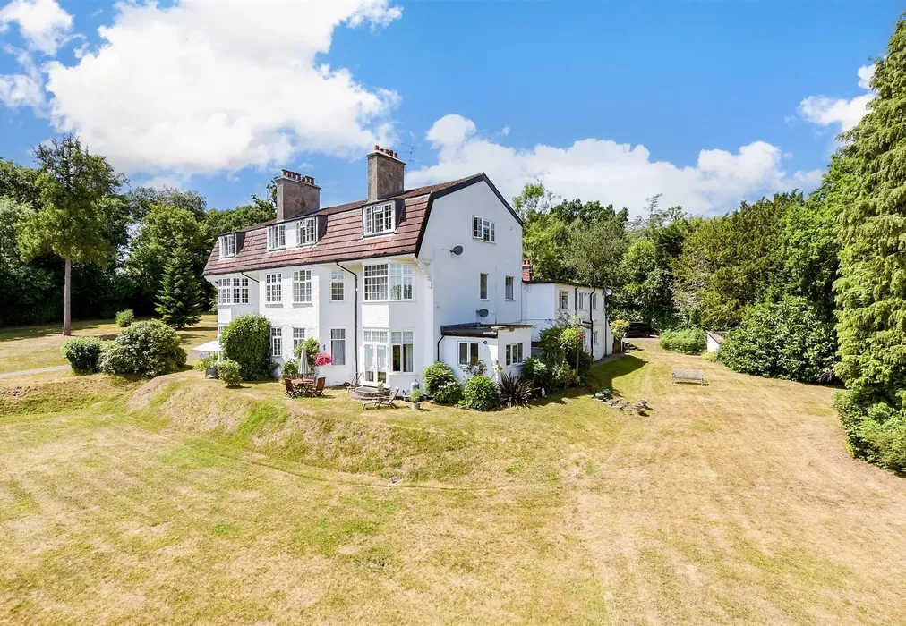 External (Brochure) - Portley Wood Road, Whyteleafe, Surrey - Wards of Kent
