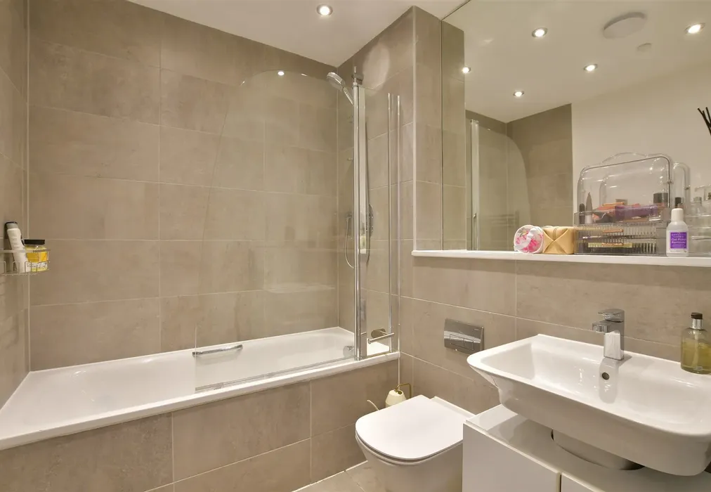 Bathroom - Centre Drive, Epping, Essex - Wards of Kent
