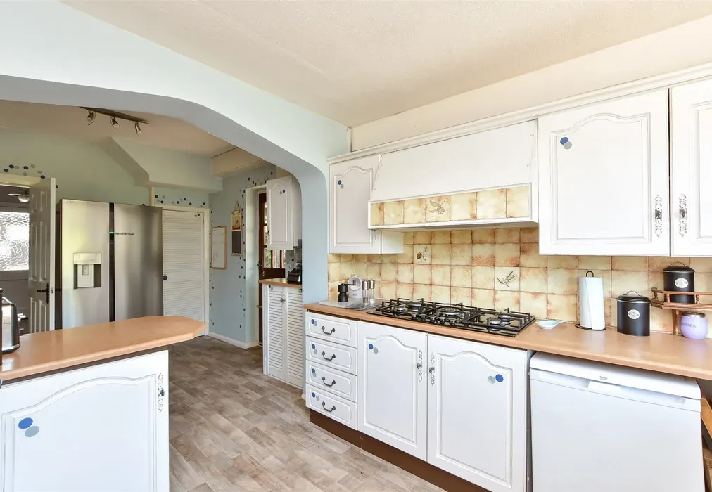 Kitchen - Foreland Avenue, Cliftonville, Margate, Kent - Wards of Kent