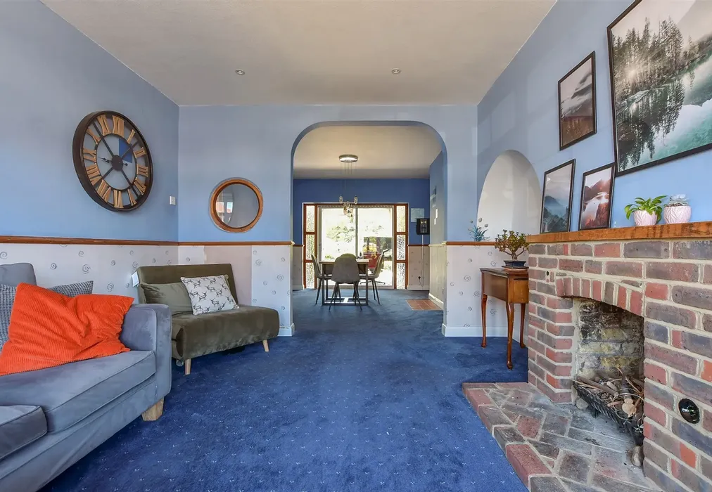 Lounge - Foreland Avenue, Cliftonville, Margate, Kent - Wards of Kent