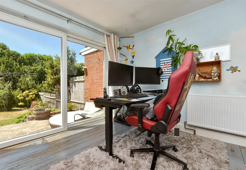 Office - Foreland Avenue, Cliftonville, Margate, Kent - Wards of Kent