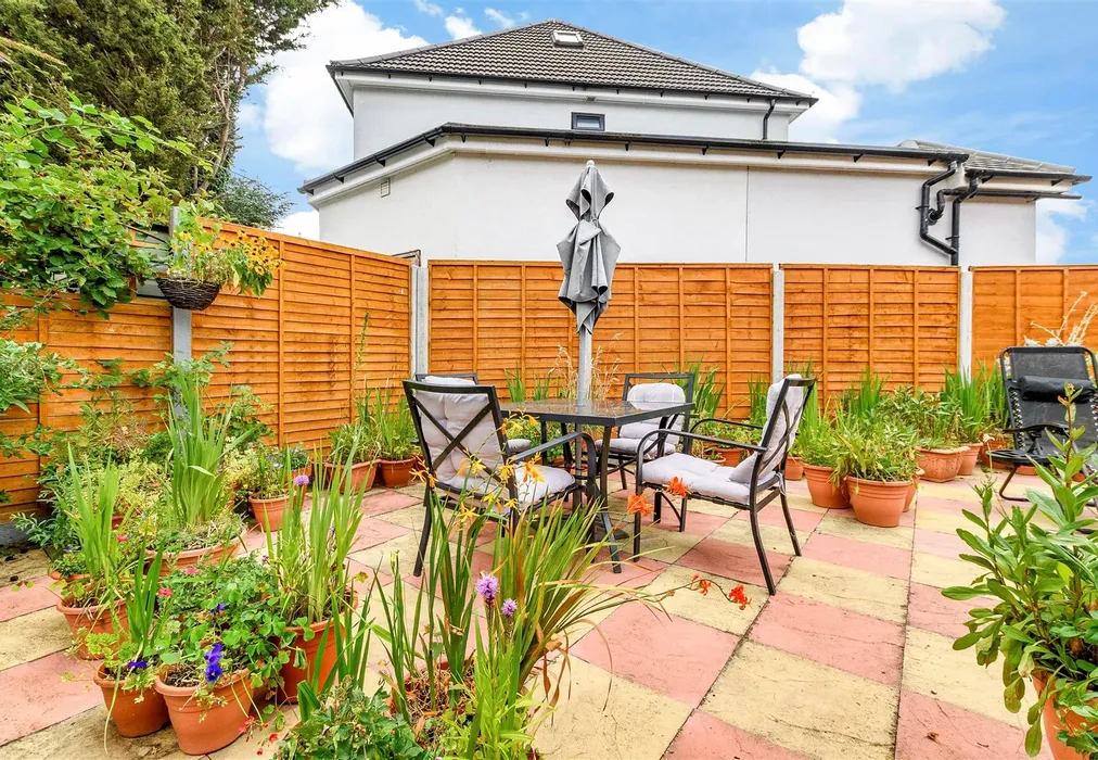 Patio / Decking - Dartford Road, Dartford, Kent - Wards of Kent