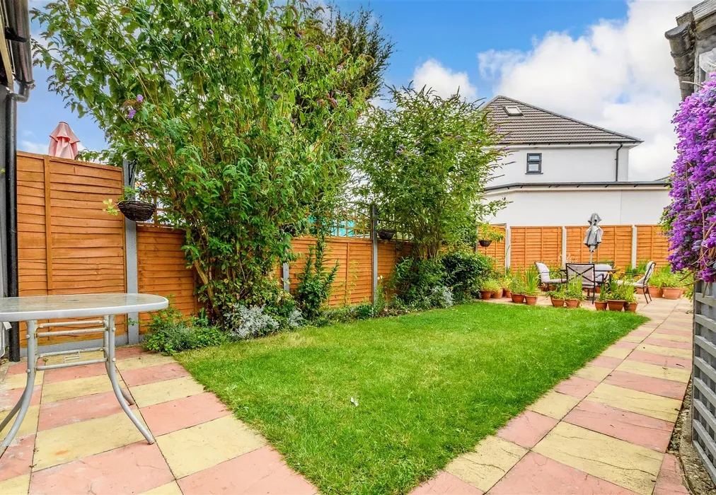 Rear Garden - Dartford Road, Dartford, Kent - Wards of Kent