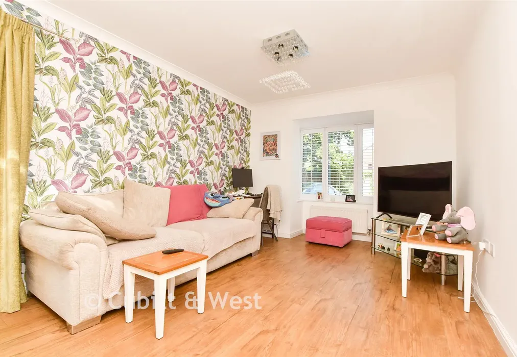 Lounge - Donald Gardens, Hookwood, Horley, Surrey - Wards of Kent