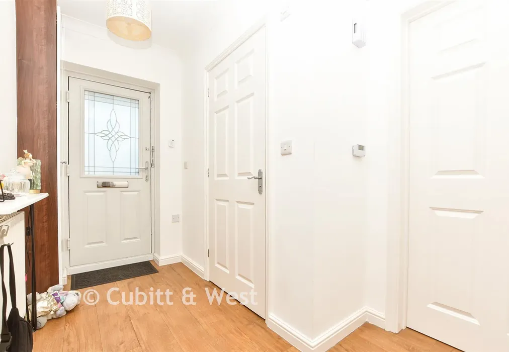 Hallway - Donald Gardens, Hookwood, Horley, Surrey - Wards of Kent