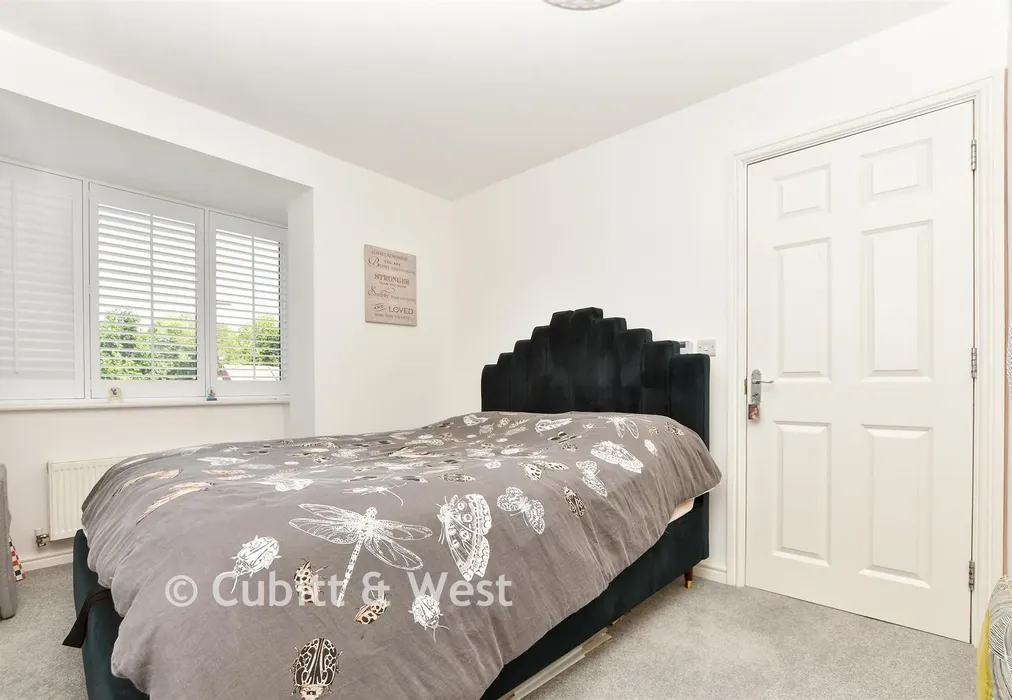 Bedroom 1 - Donald Gardens, Hookwood, Horley, Surrey - Wards of Kent