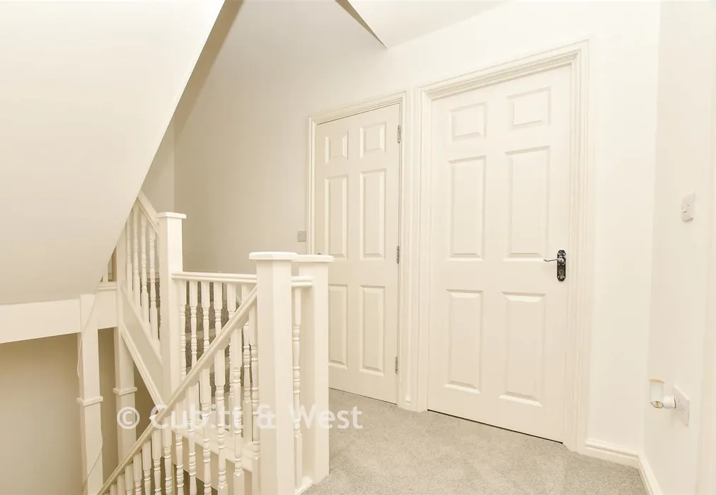 Hallway - Donald Gardens, Hookwood, Horley, Surrey - Wards of Kent