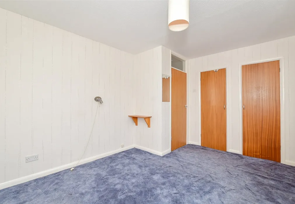 Bedroom 1 - Maplehurst Road, Chichester, West Sussex - Wards of Kent