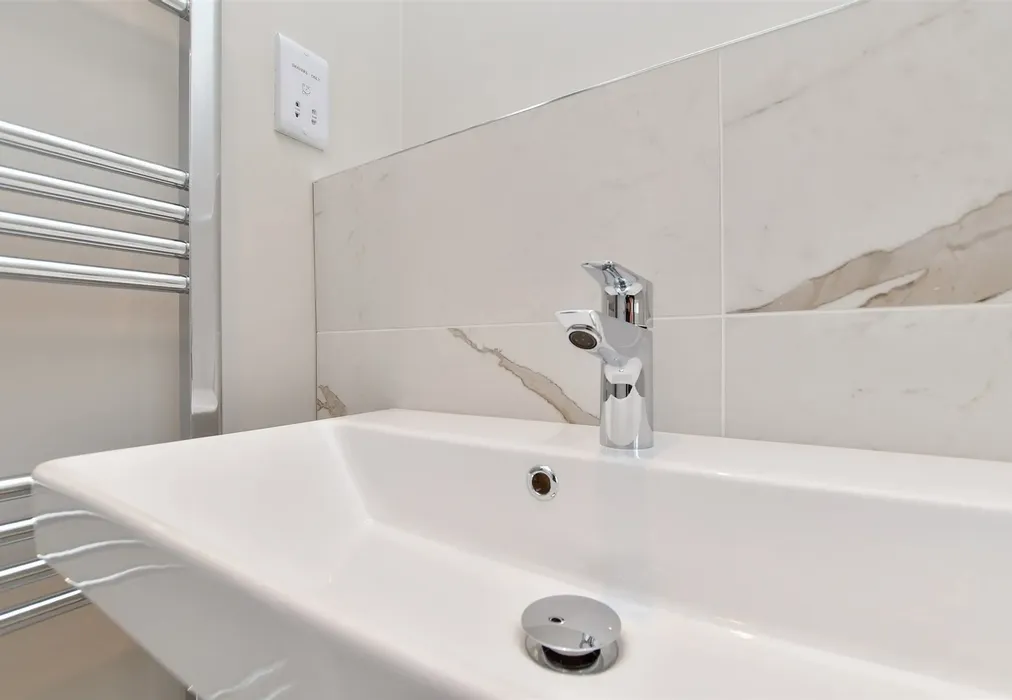 Internal Feature - Blossom Way, Dion Carshalton, Carshalton, Surrey - Wards of Kent