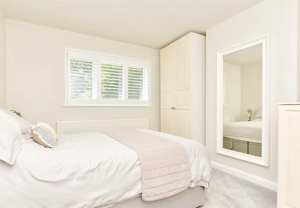 Bedroom 3 - Crawley Down Road, Felbridge, West Sussex - Wards of Kent